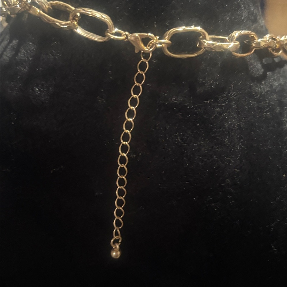 KB snaffle bit necklace gold tone equestrian style jewelry elegant statement - Picture 4 of 7